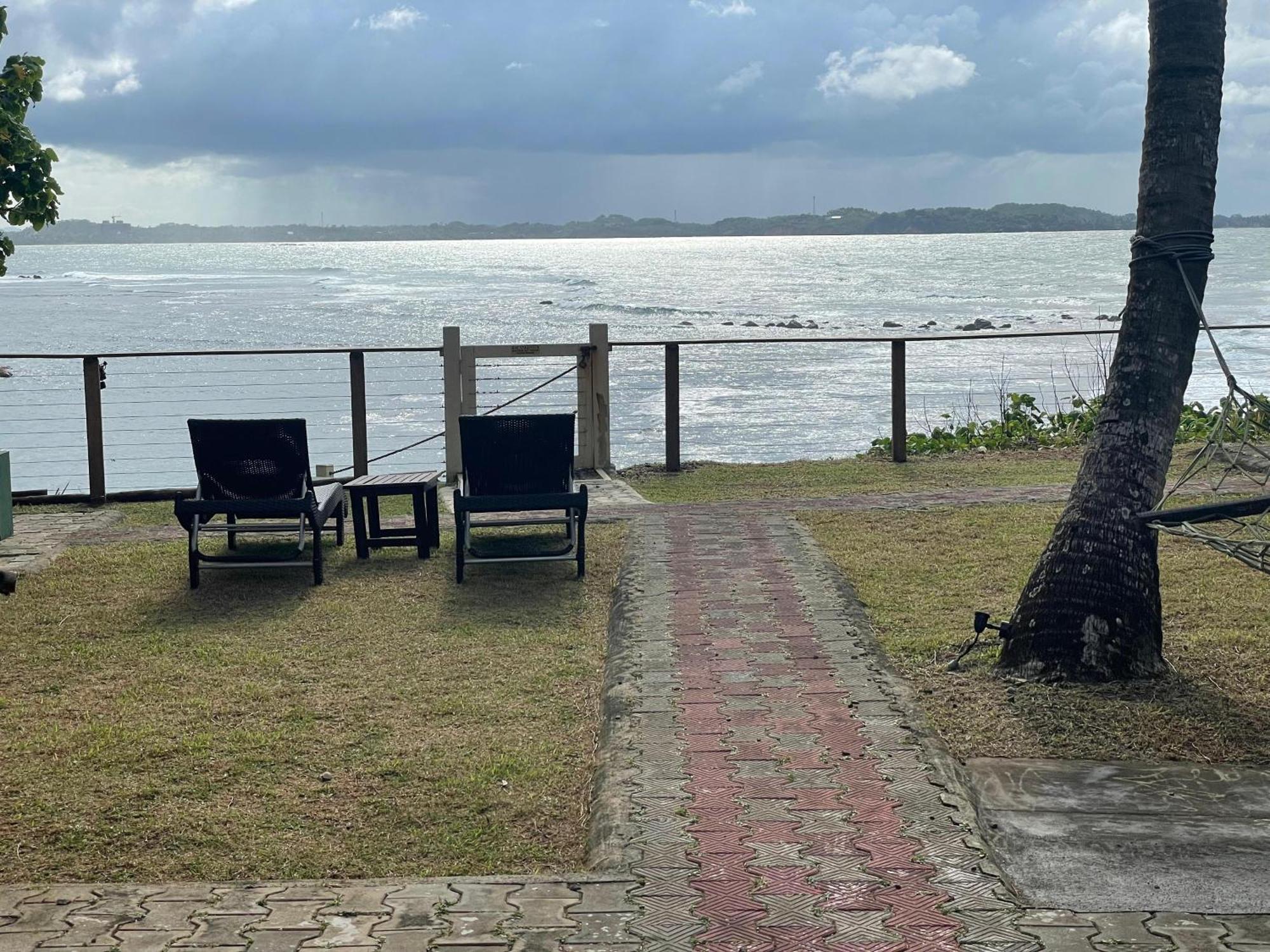 Kenno'S Korner Hotel Weligama Exterior foto